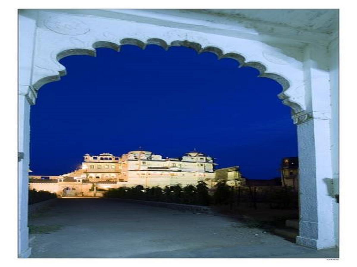 Fort Begu Hotel Begun Exterior foto