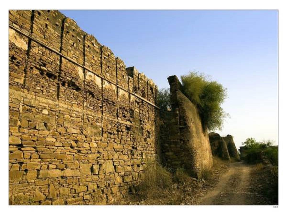 Fort Begu Hotel Begun Exterior foto